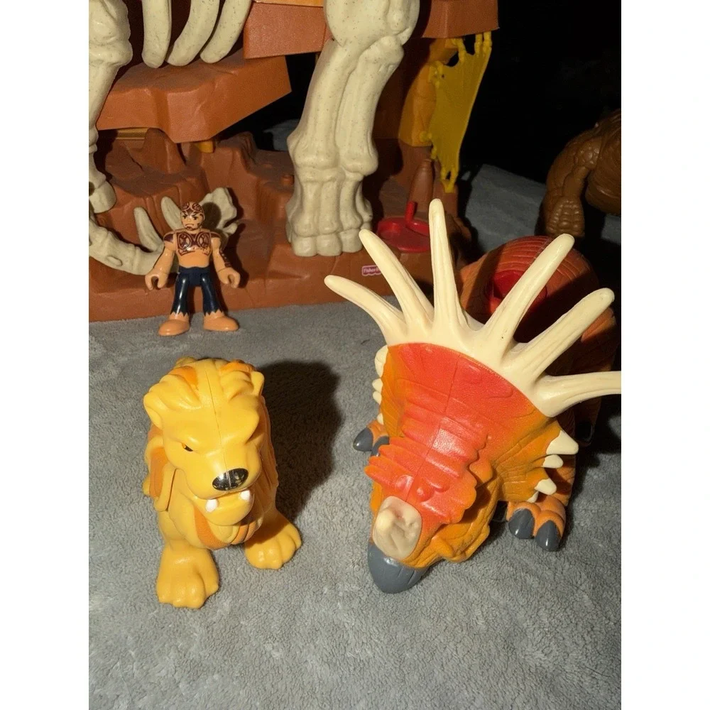 Fisher Price Imaginext Dinosaur T-Rex Mountain Playset Dino Lot Cavemen